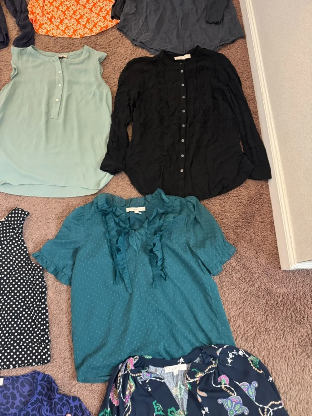 Lot Of 12 Tops Blouses Spring Summer Ann Taylor LOFT Workwear S - Picture 7 of 10